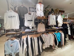 ラッシュガード売場